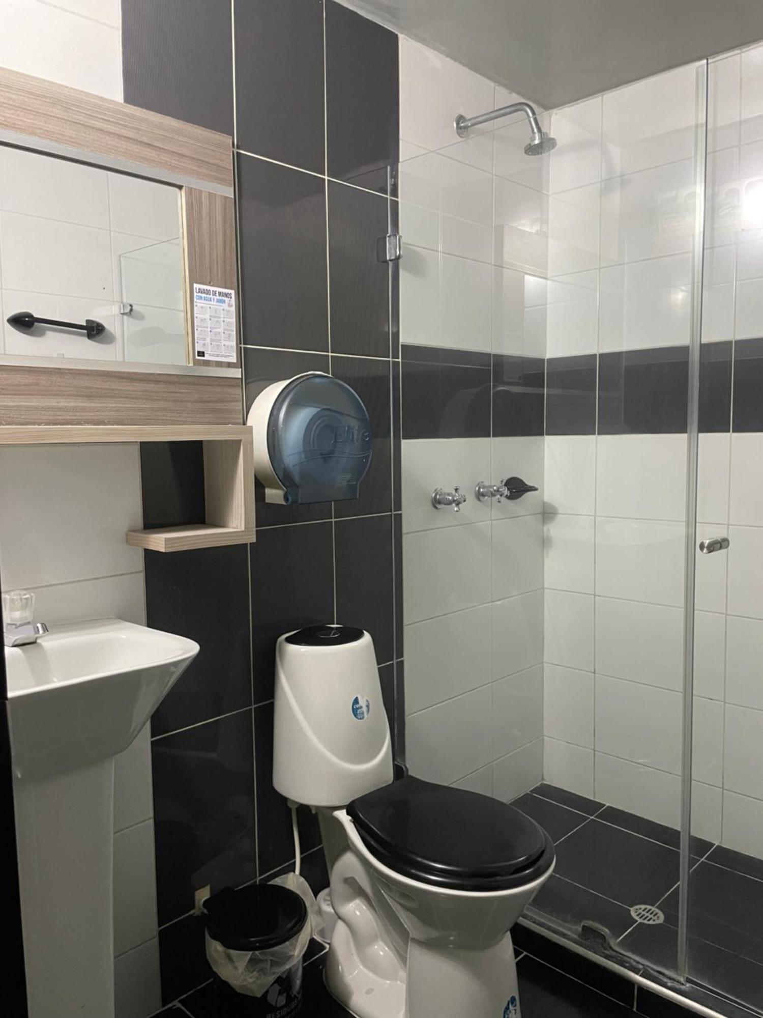 Hotel Escorial Ibague Ngoại thất bức ảnh